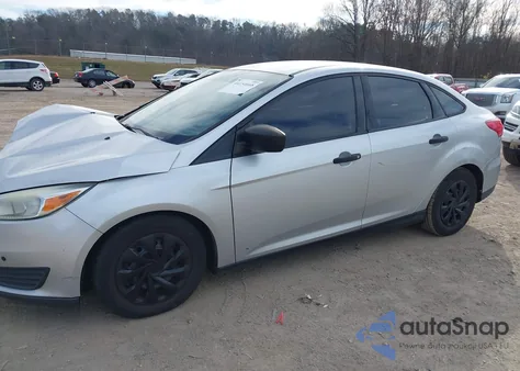 2016 Ford Focus S из США, поврежденный, VIN 1FADP3E23GL298650